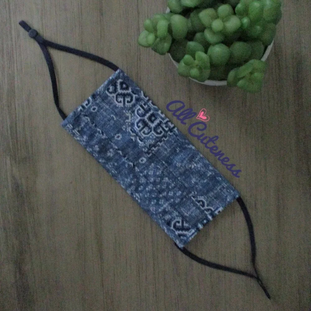 Cloth Face Mask (NWOT)